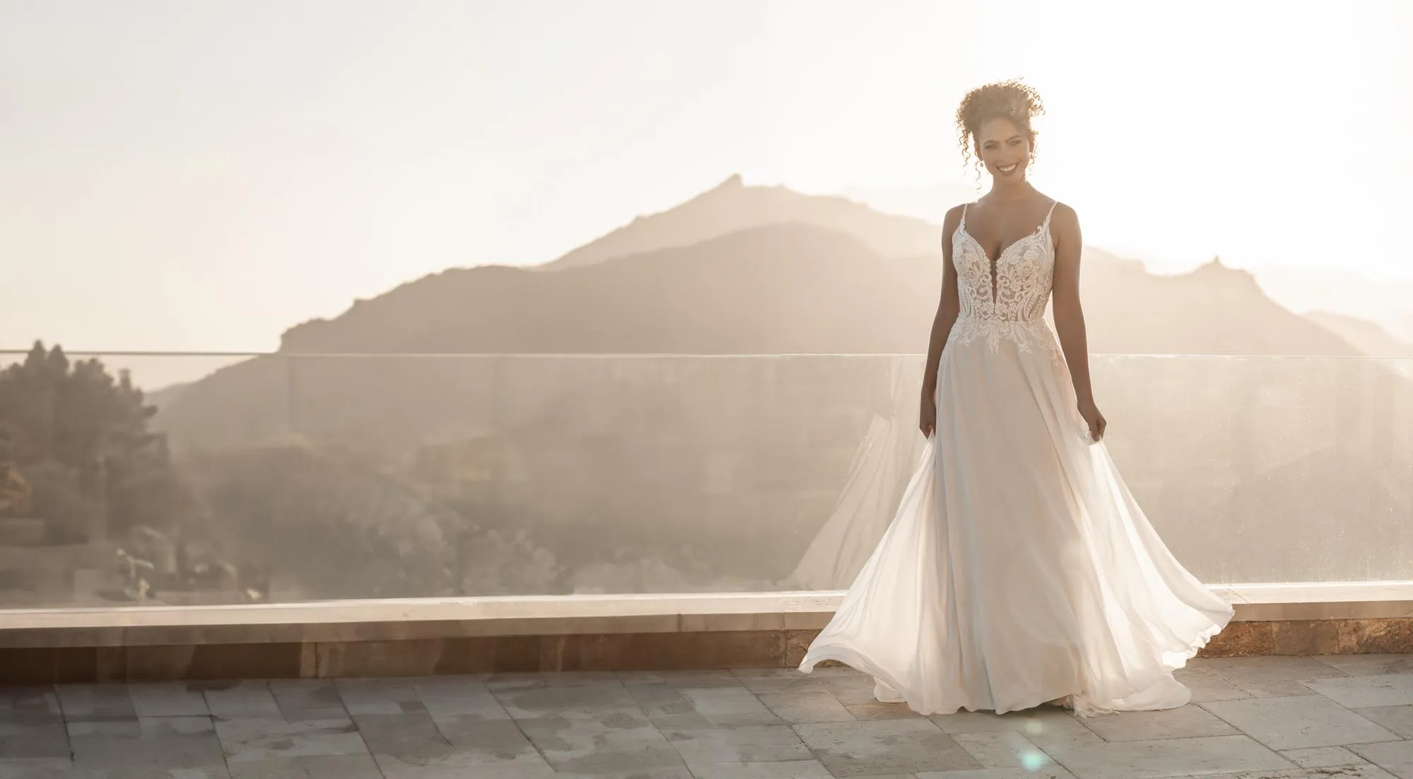 Sure! Here is the optimized title for the e-commerce product Allure Bridals Dress A1209: Elegant Allure Bridals A1209 Wedding Dress with Delicate Lace Details.