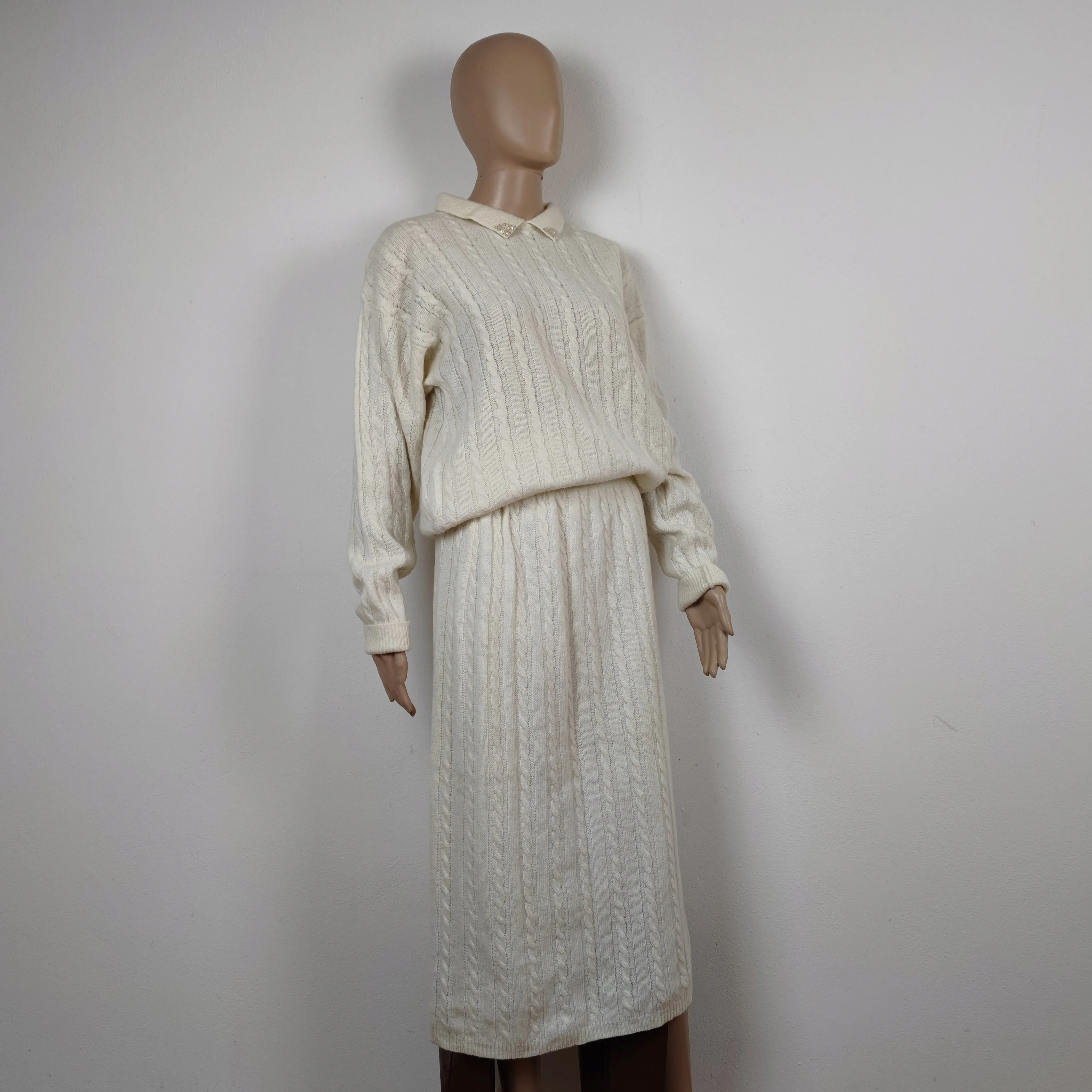 Completo vintage in maglia bianco