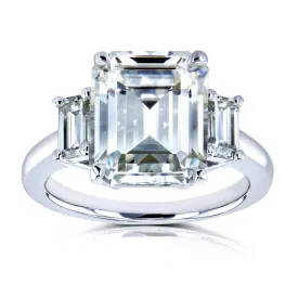 Echo 5 1/2ct.tw 3-Stone Emerald Moissanite