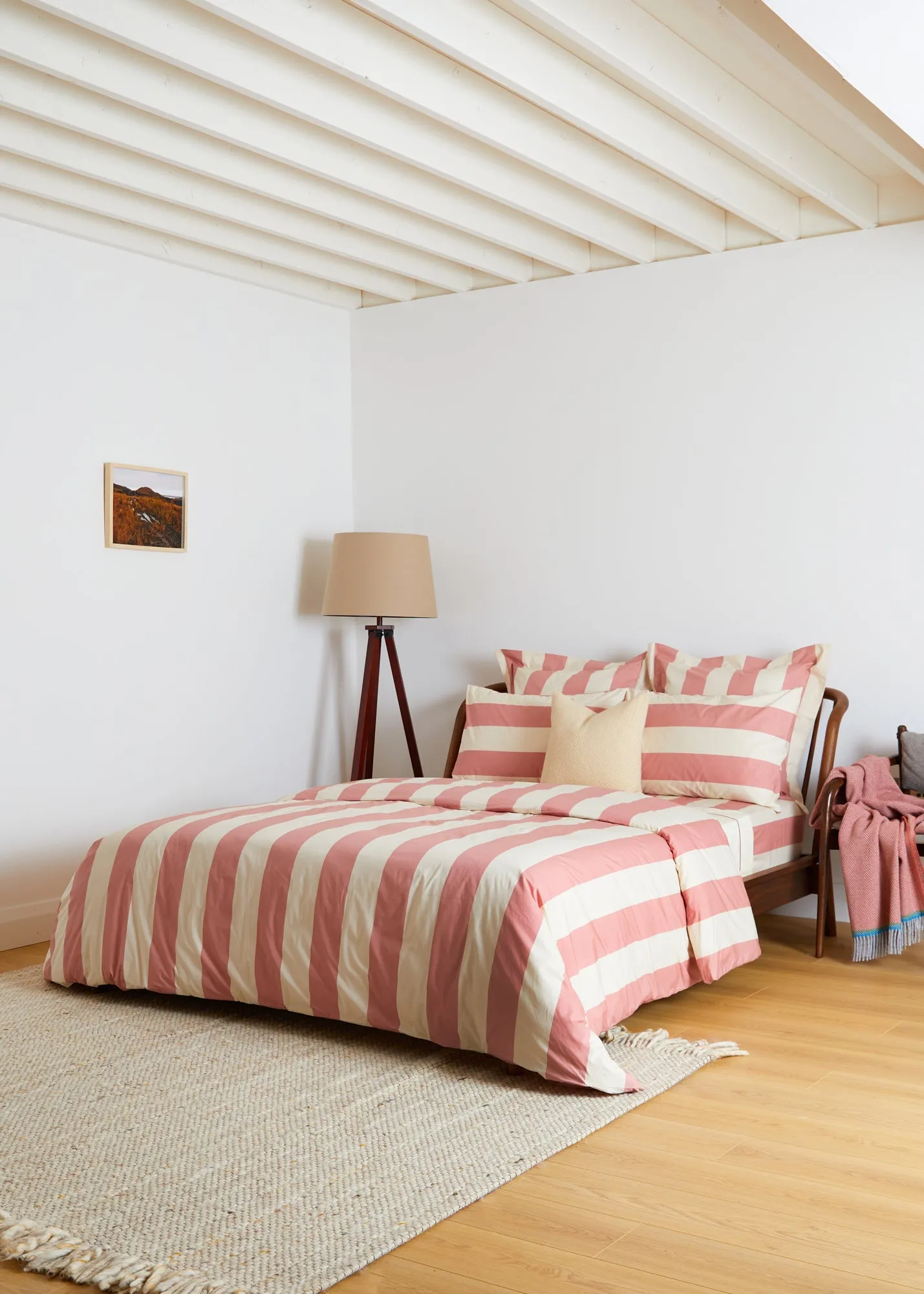 Foxford Rose Wide Stripe Pillowcase Set