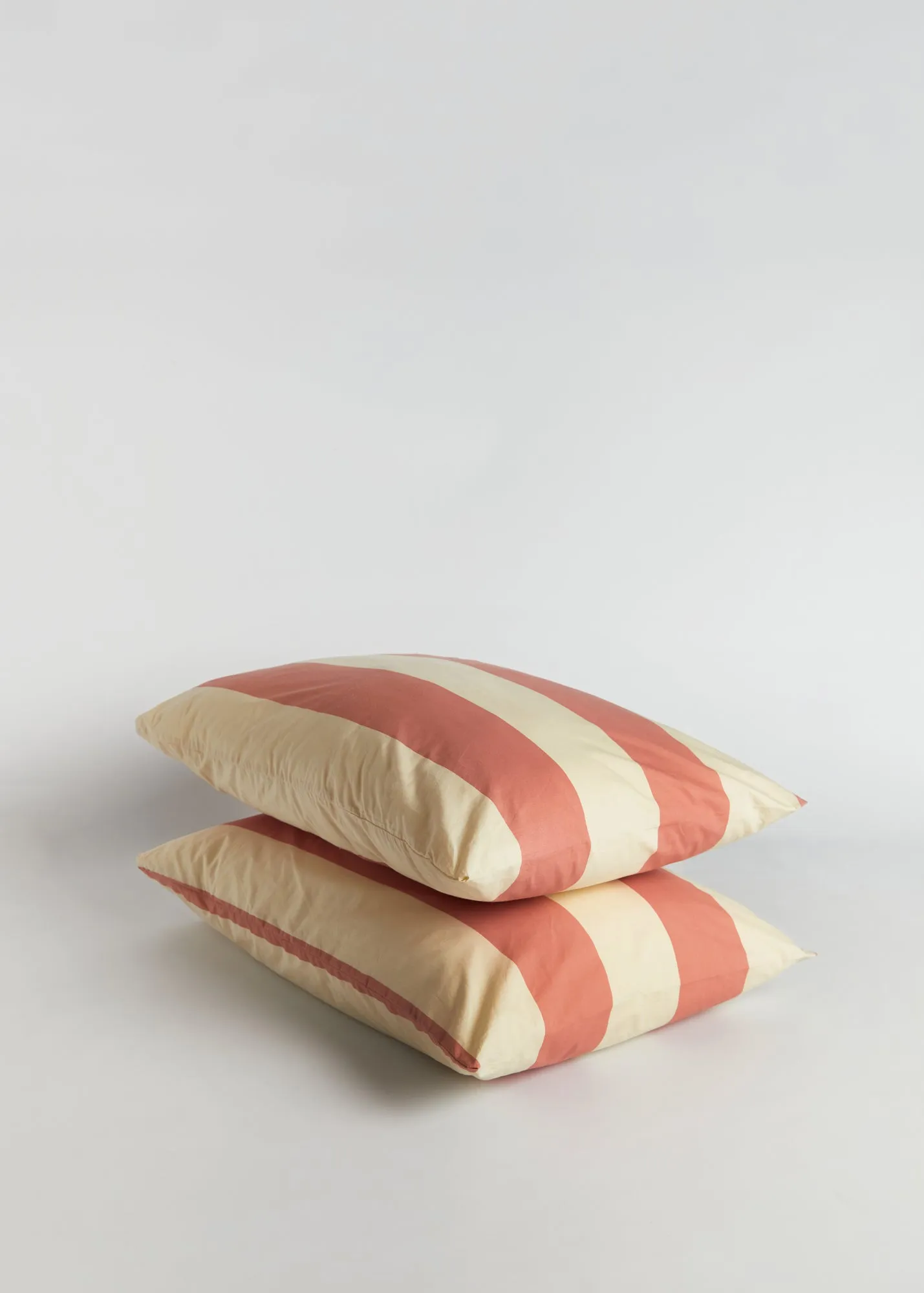 Foxford Rose Wide Stripe Pillowcase Set