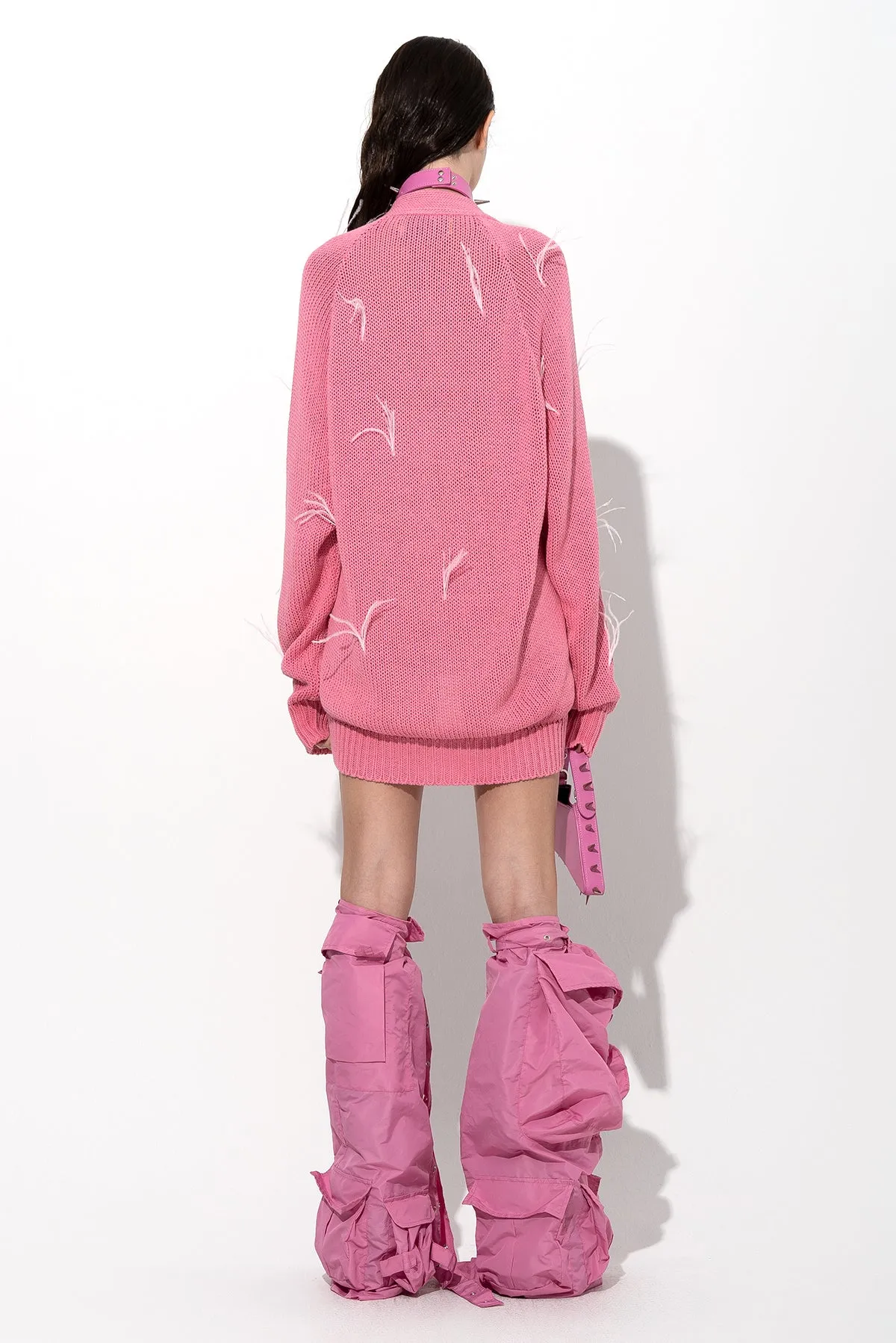 PINK OVERSIZED CARDIGAN WITH FEATHERS PULLS