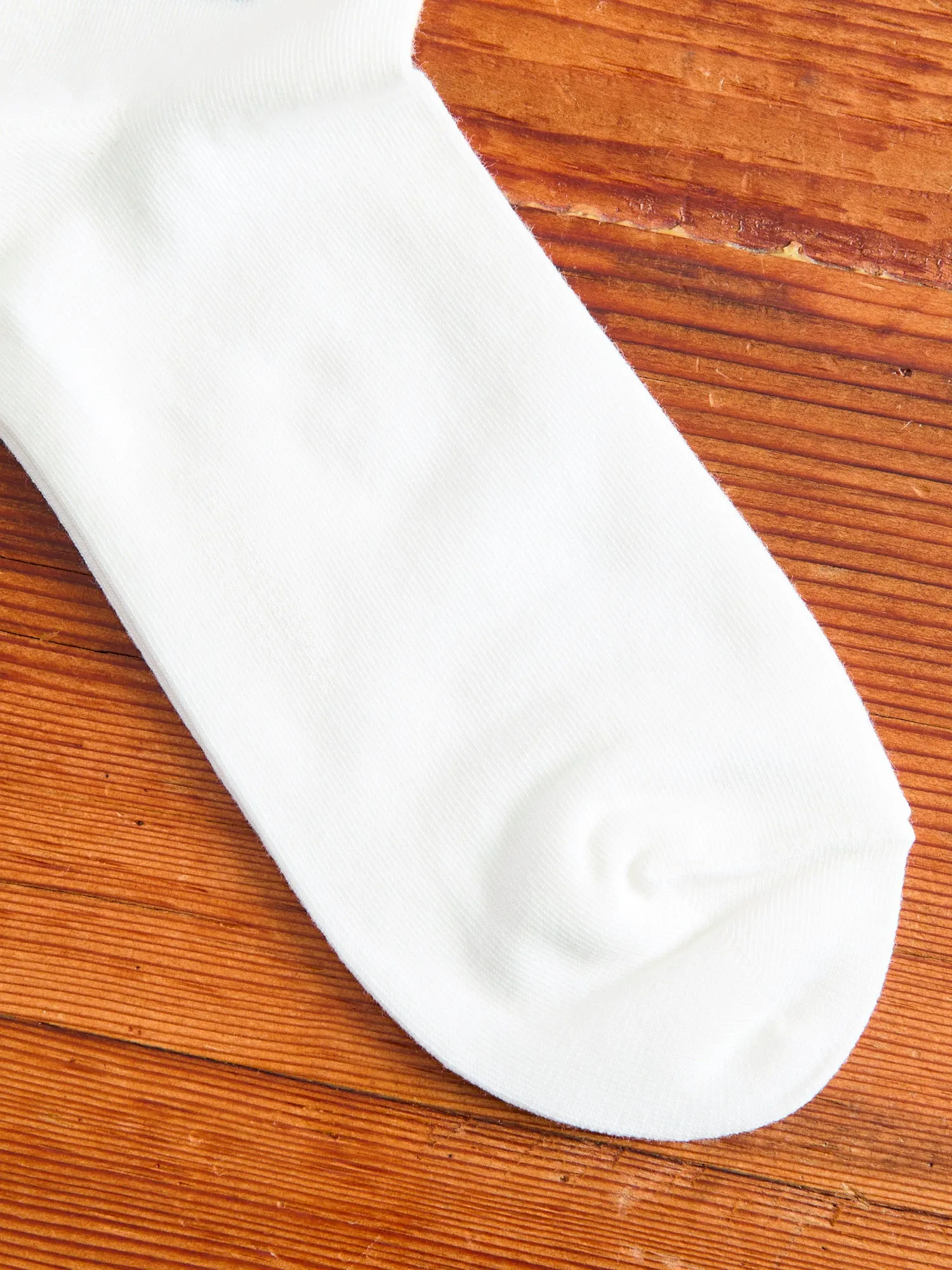 "Yoshiwara Tsunagi" Socks in White