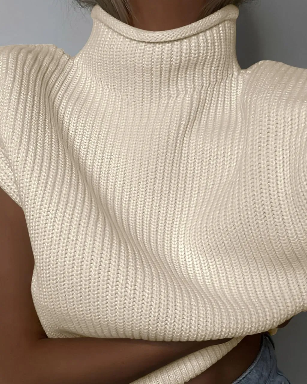 Women's Sleeveless Sweater Vest Elegant High Neck Mock Neck Cap Sleeve Knit Pullover Tank Tops